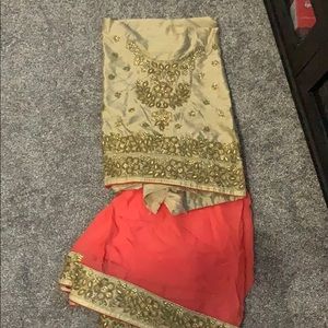 Saree / sari : Beautiful CORAL and Antique gold